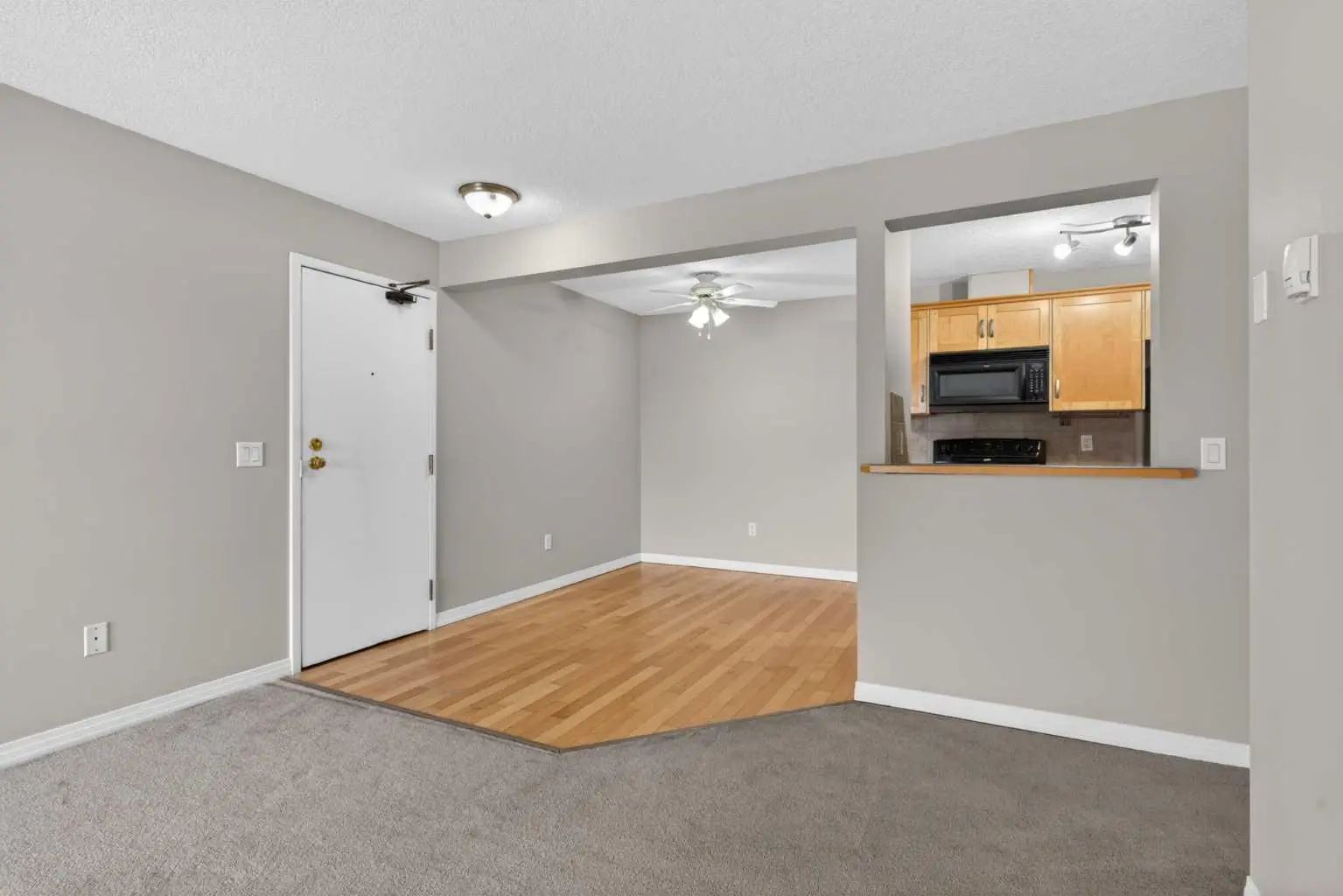 3210 13045 6 Street Southwest, Calgary – Residential Apartment Listing Photo 3