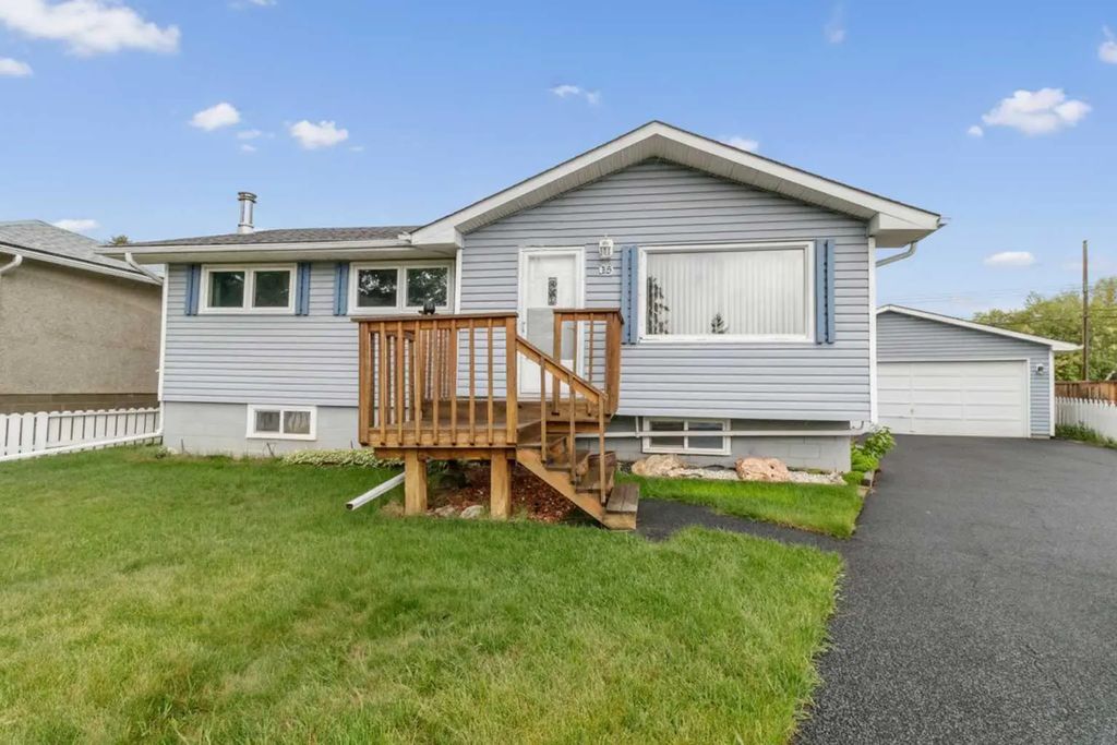 35 Beaupre Crescent , Calgary