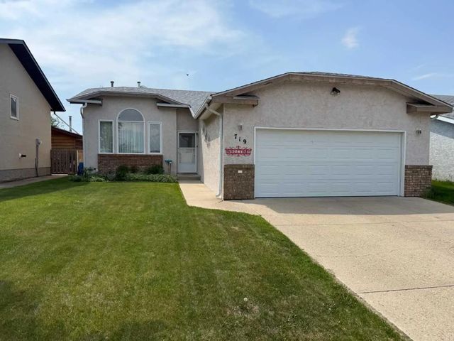 719 Parkland Drive , Brooks