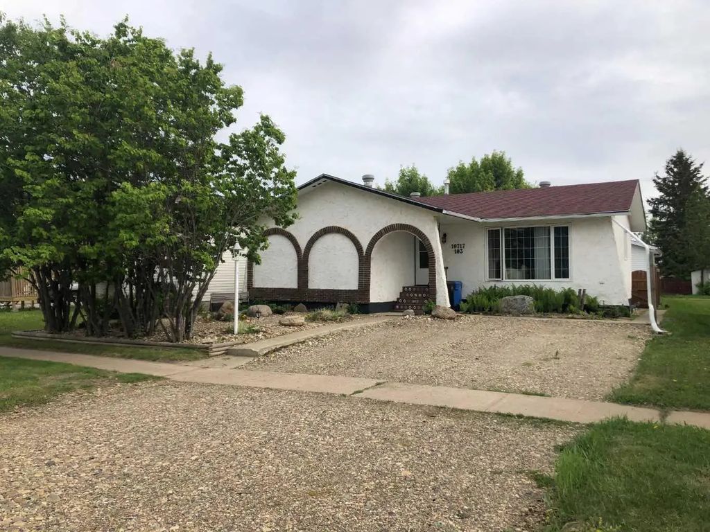 10717 103 Avenue , Fairview