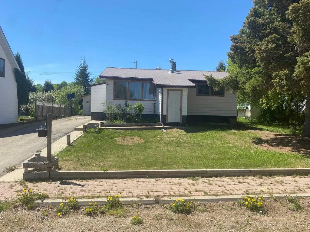 4910 51 Street , Eaglesham
