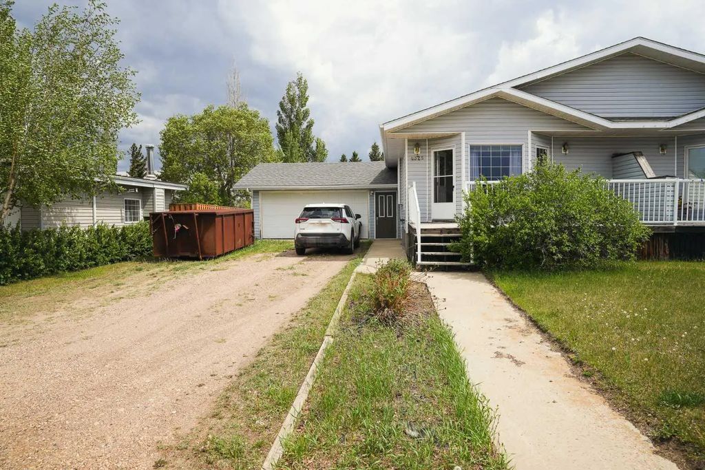 4525 49 Avenue , Hardisty
