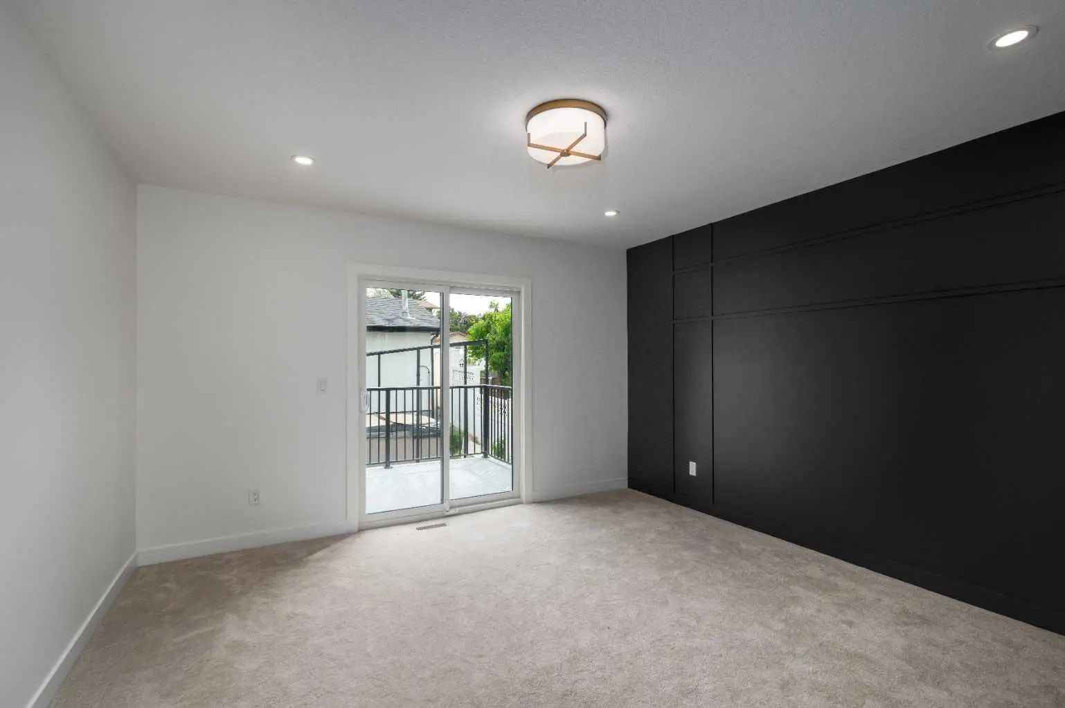 312 Queensland Road Southeast, Calgary – Residential Detached Listing Photo 12