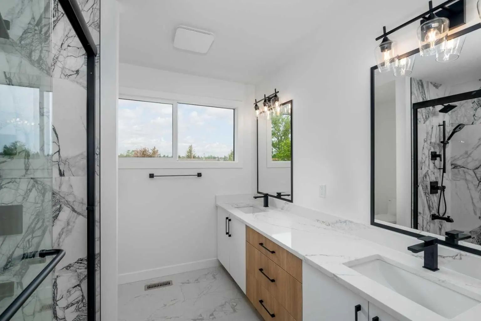 312 Queensland Road Southeast, Calgary – Residential Detached Listing Photo 14