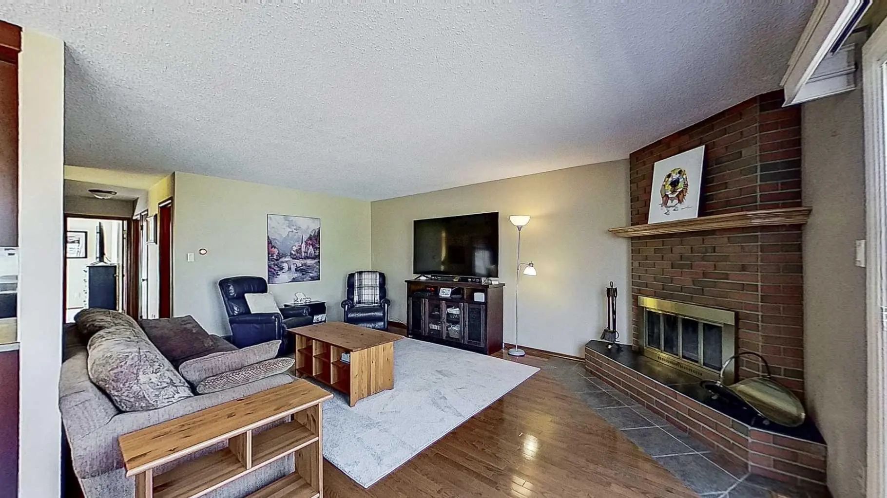 5803 Dalgleish Road Northwest, Calgary – Residential Semi Detached (Half Duplex) Listing Photo 5