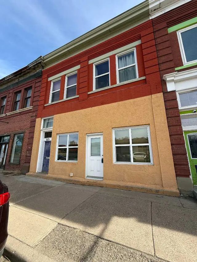 517a North Railway Street Se, Medicine Hat