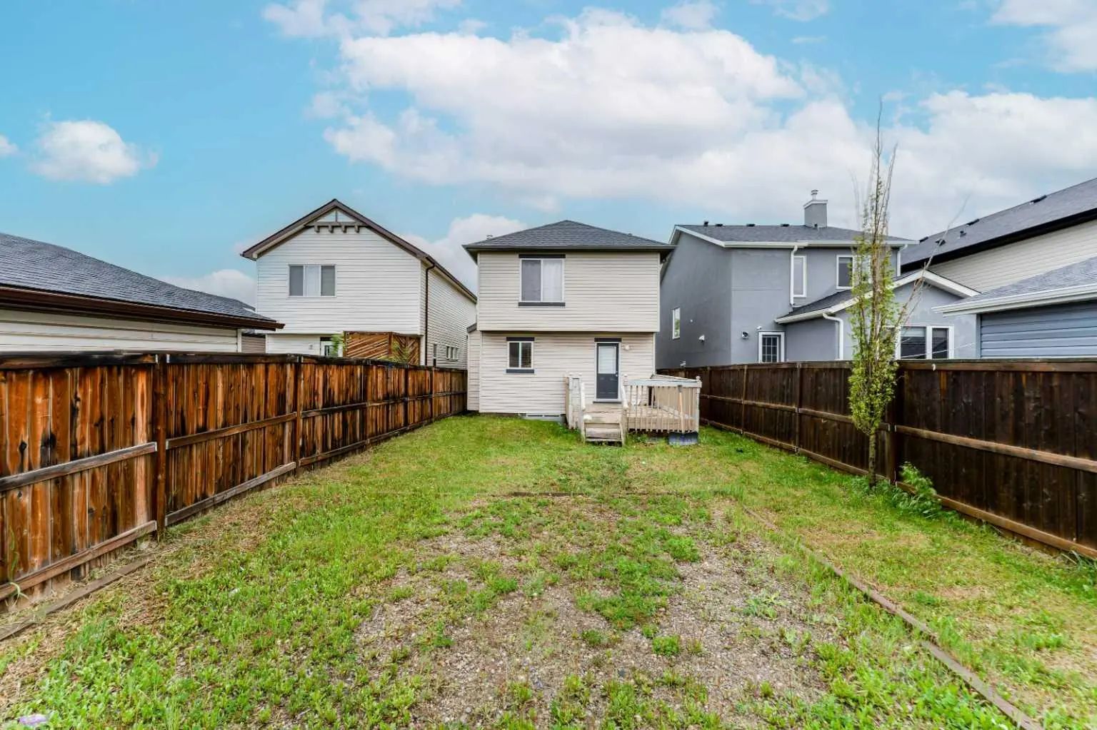 181 Saddlebrook Way Northeast, Calgary – Residential Detached Listing Photo 2