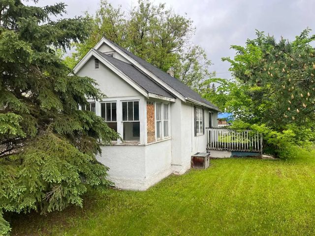 5402 50 Street , Lloydminster