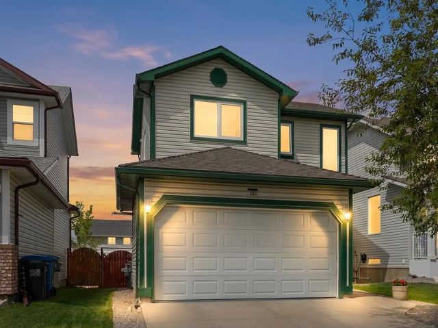 381 Silver Springs Way Nw, Airdrie