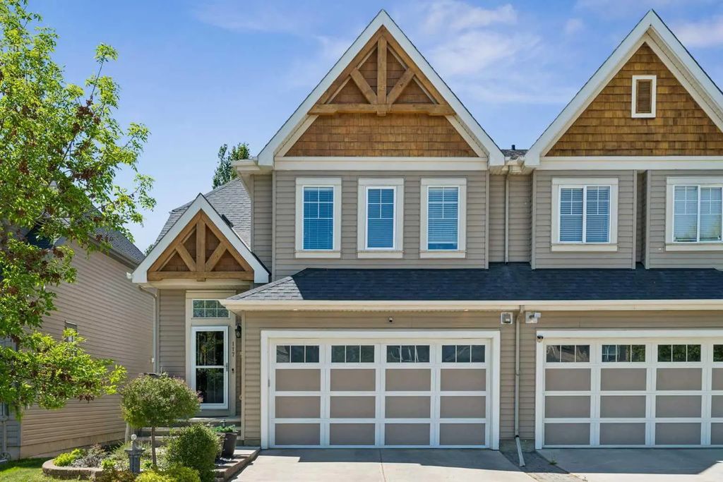 117 Rainbow Falls Boulevard , Chestermere