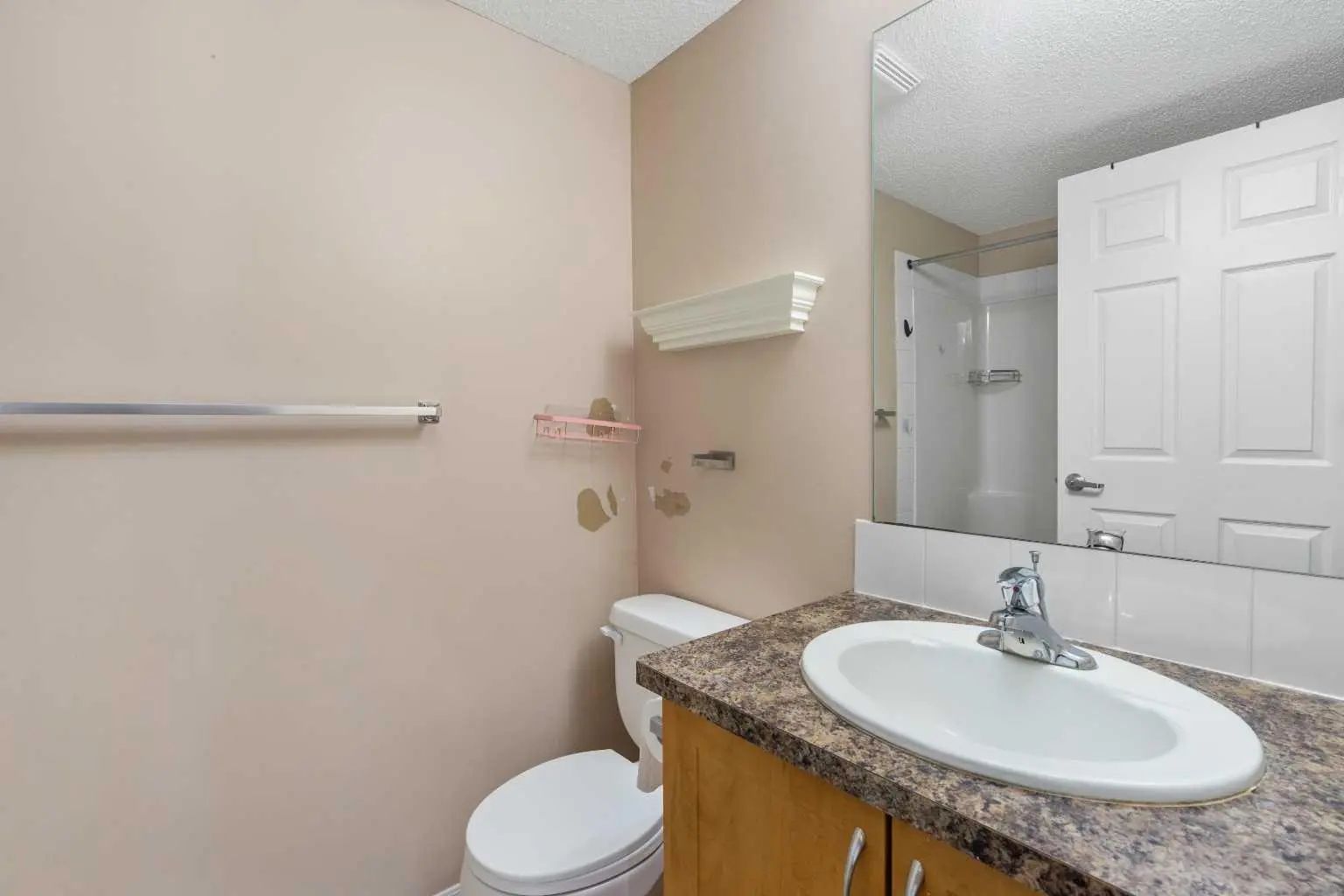 2327 700 Willowbrook Road Northwest, Airdrie – Residential Apartment Listing Photo 11