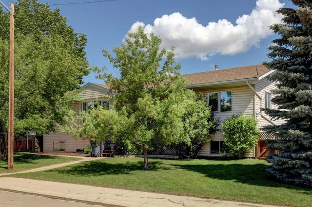 426 9 Street , Beiseker