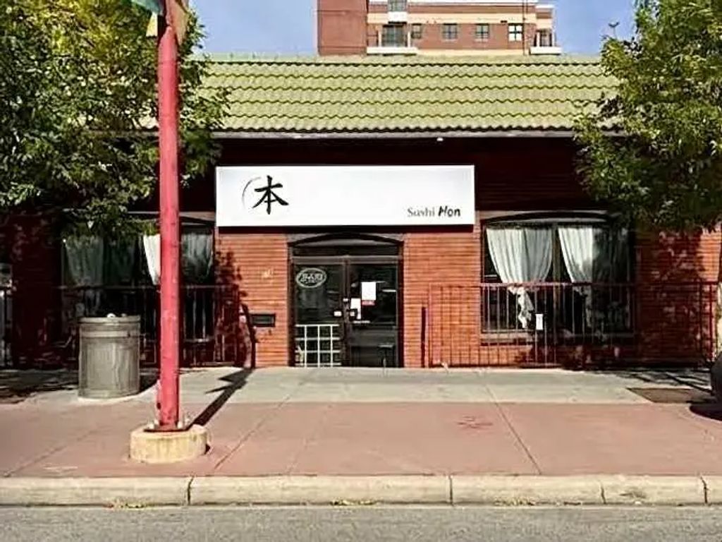 138 3 Avenue Se, Calgary