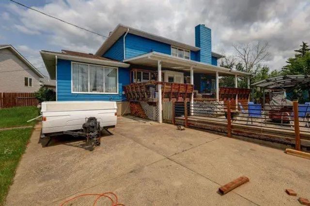 710 Bankview Close , Drumheller