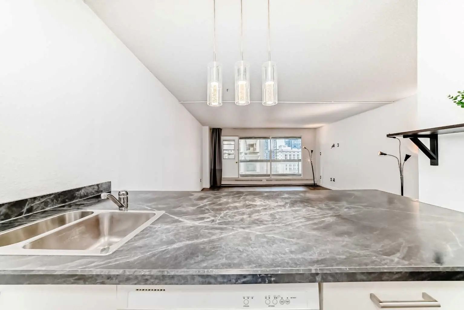 1403 221 6 Avenue Southeast, Calgary – Residential Apartment Listing Photo 6