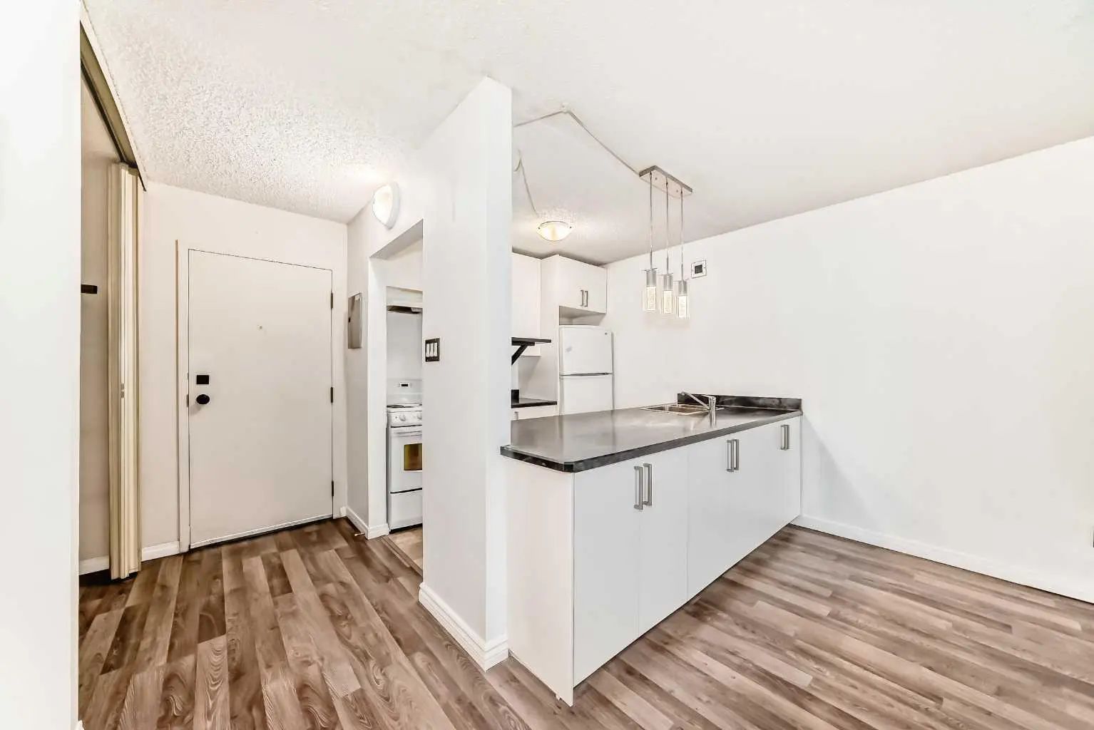 1403 221 6 Avenue Southeast, Calgary – Residential Apartment Listing Photo 9