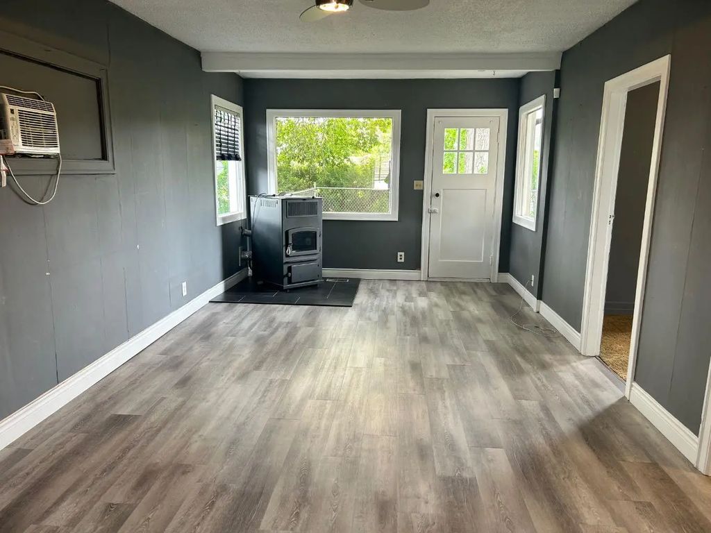 1240 Newcastle Trail  , Drumheller