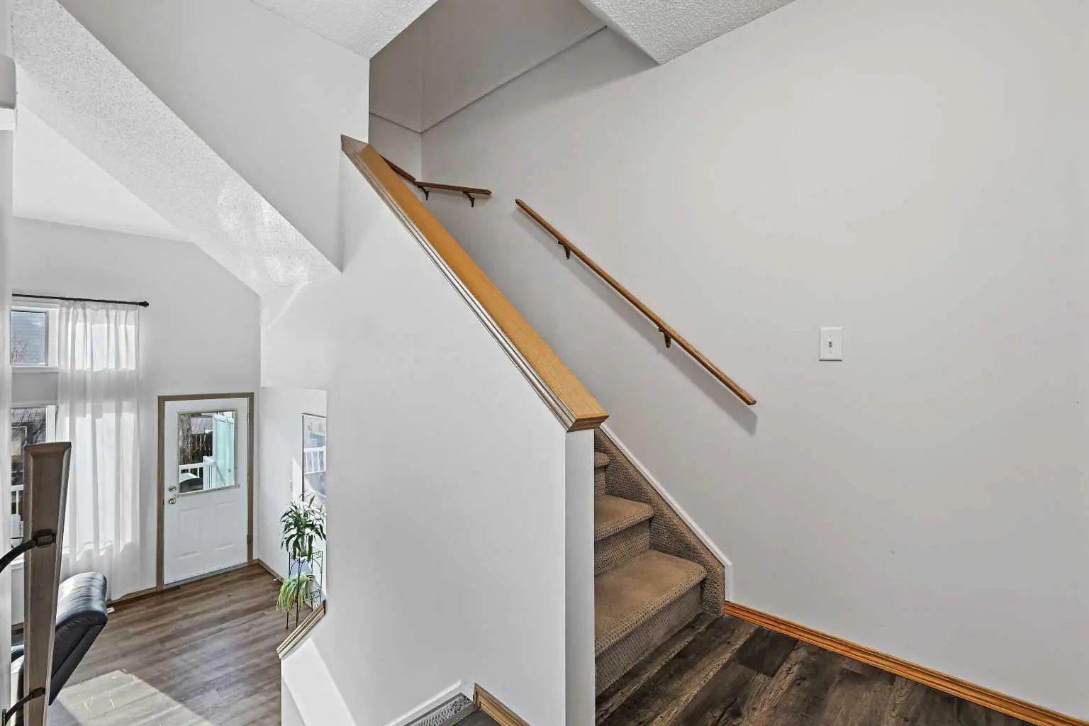 258 Rocky Ridge Court Northwest, Calgary – Residential Row/Townhouse Listing Photo 16