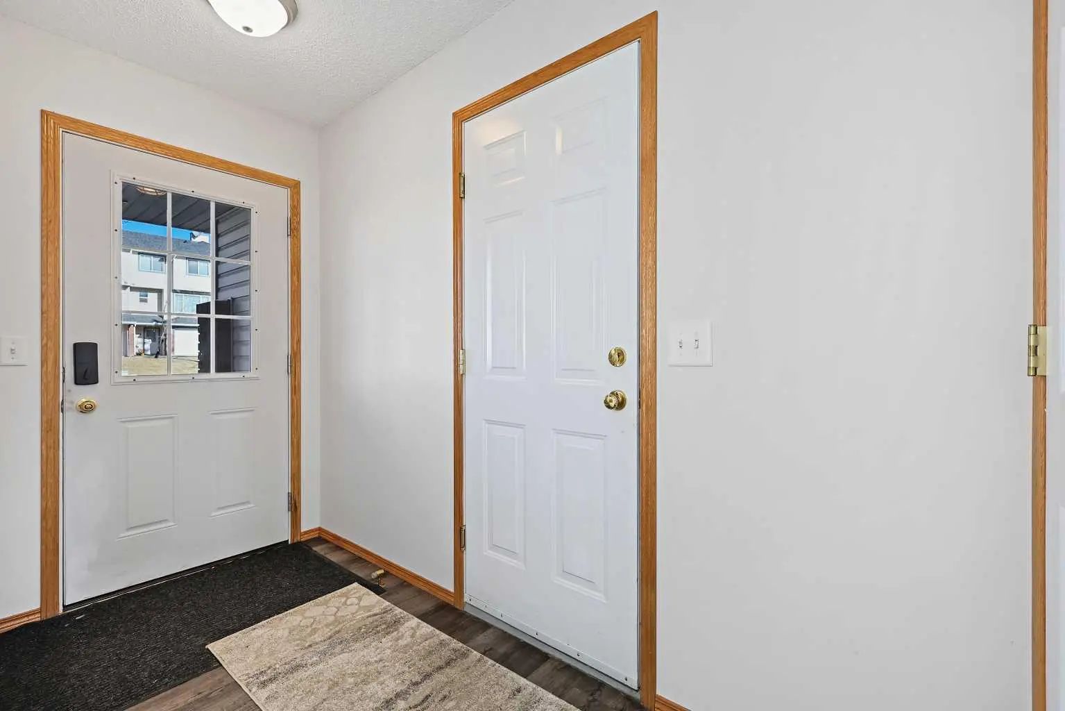 258 Rocky Ridge Court Northwest, Calgary – Residential Row/Townhouse Listing Photo 4