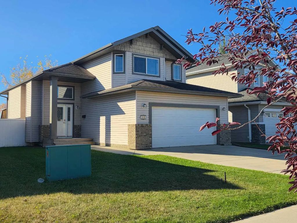 613 Oak Street , Springbrook