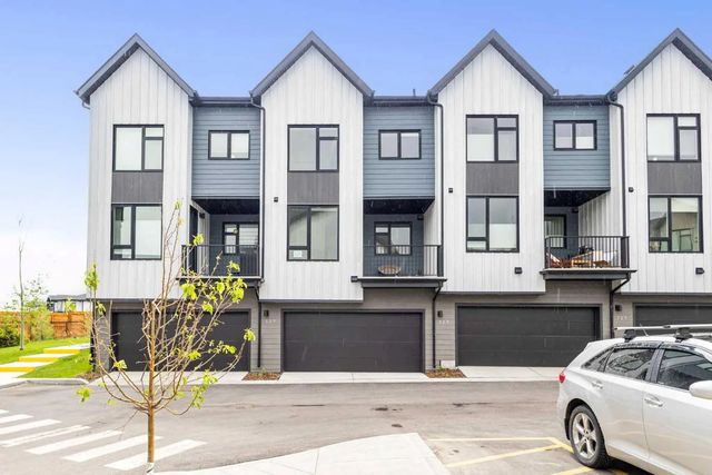 327 85 Sage Hill Heights Nw, Calgary