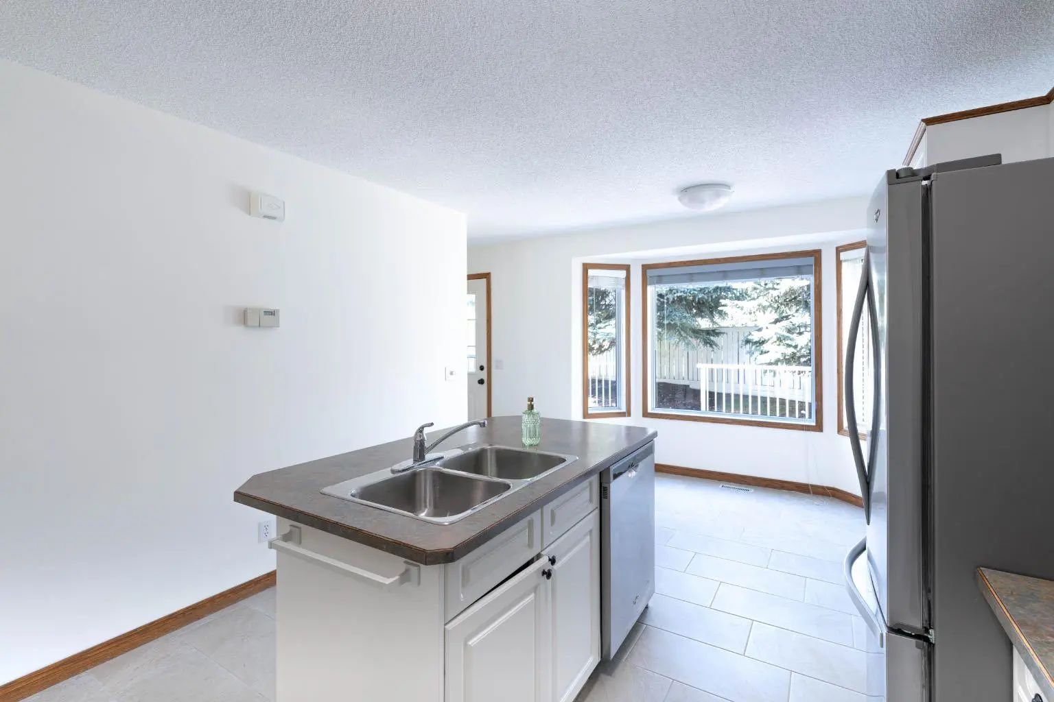 8 120 Ross Avenue , Cochrane – Residential Row/Townhouse Listing Photo 14