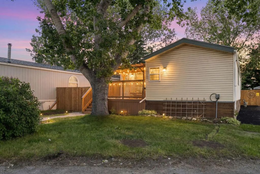 21 Homestead Way Se, High River