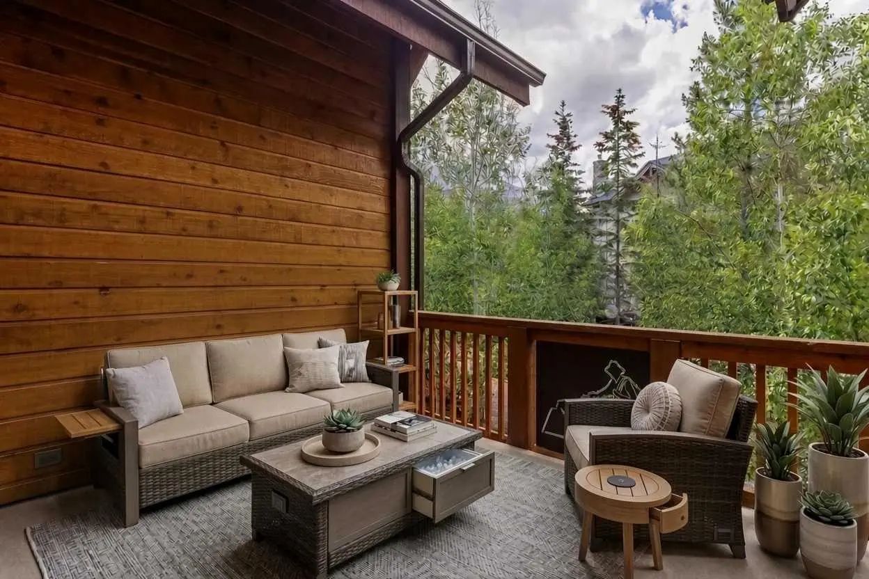 202 75 Dyrgas Gate , Canmore – Residential Row/Townhouse Listing Photo 2