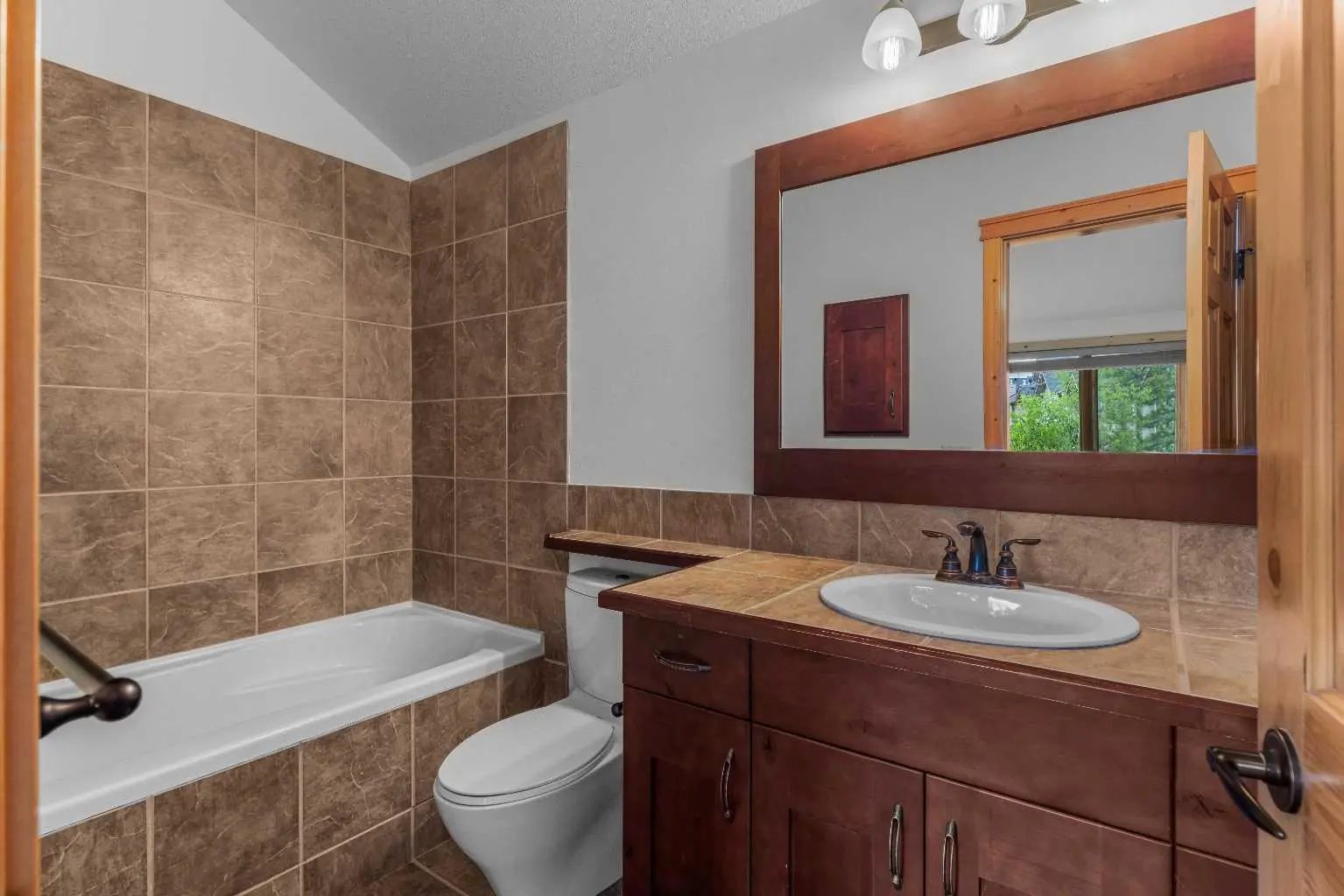 202 75 Dyrgas Gate , Canmore – Residential Row/Townhouse Listing Photo 20
