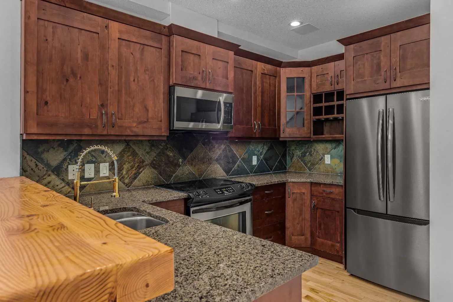 202 75 Dyrgas Gate , Canmore – Residential Row/Townhouse Listing Photo 7