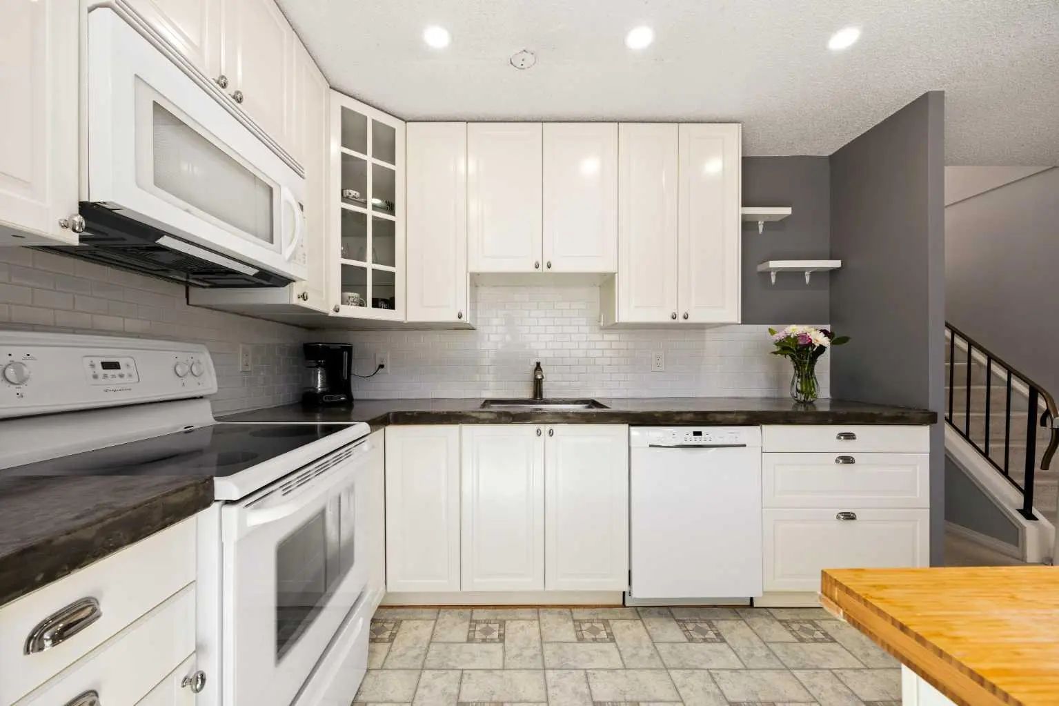 723 Queenston Terrace Southeast, Calgary – Residential Row/Townhouse Listing Photo 11