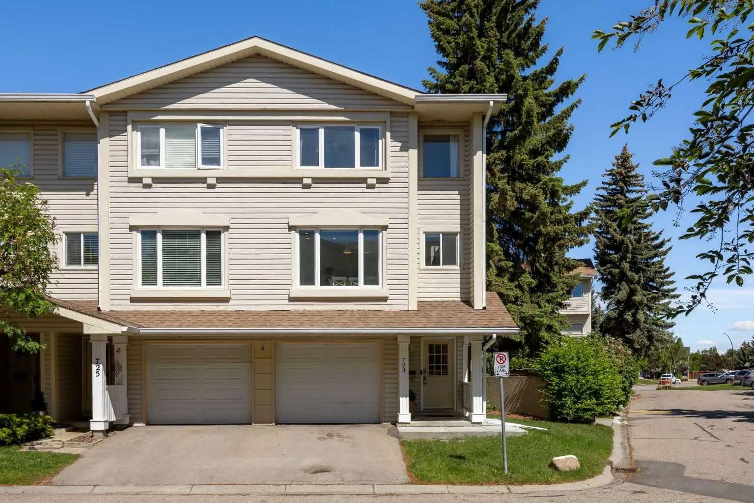 723 Queenston Terrace Southeast, Calgary – Residential Row/Townhouse Listing Photo 12