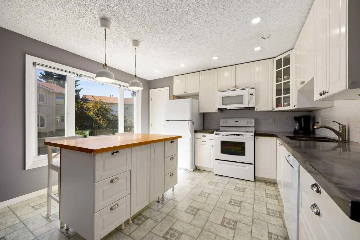723 Queenston Terrace Southeast, Calgary – Residential Row/Townhouse Listing Photo 9