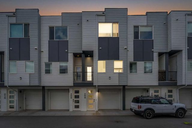 208 101 Panatella Square Nw, Calgary