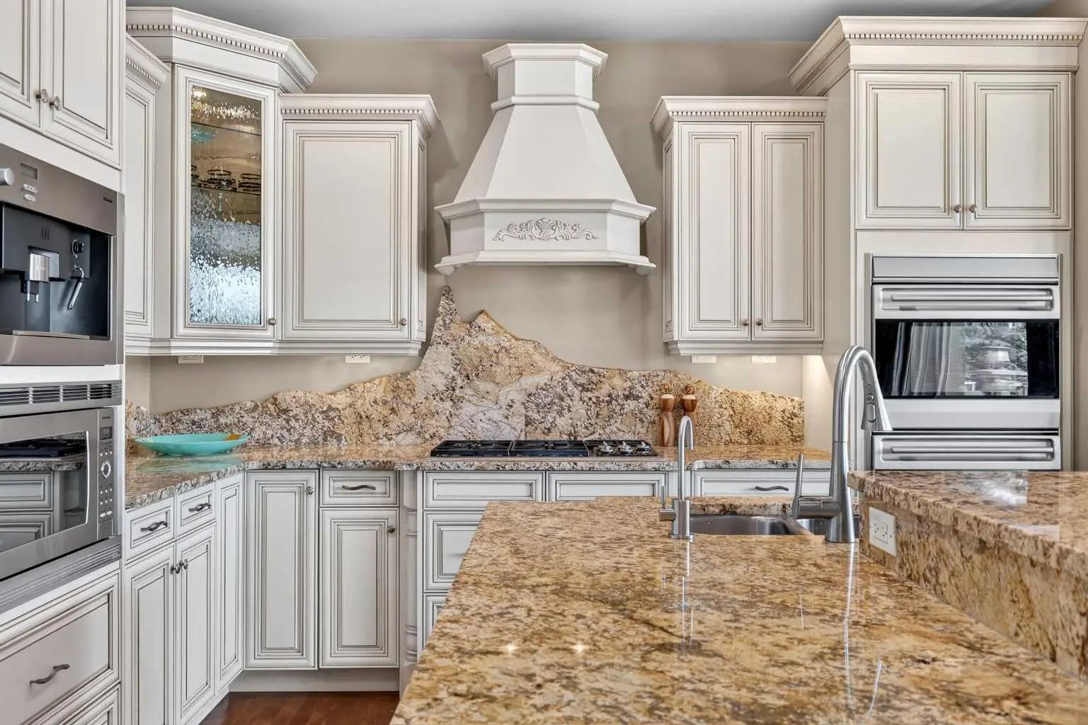 128 Heritage Lake Drive  Heritage Pointe Alberta T1S 4H7 NONE Home For Sale