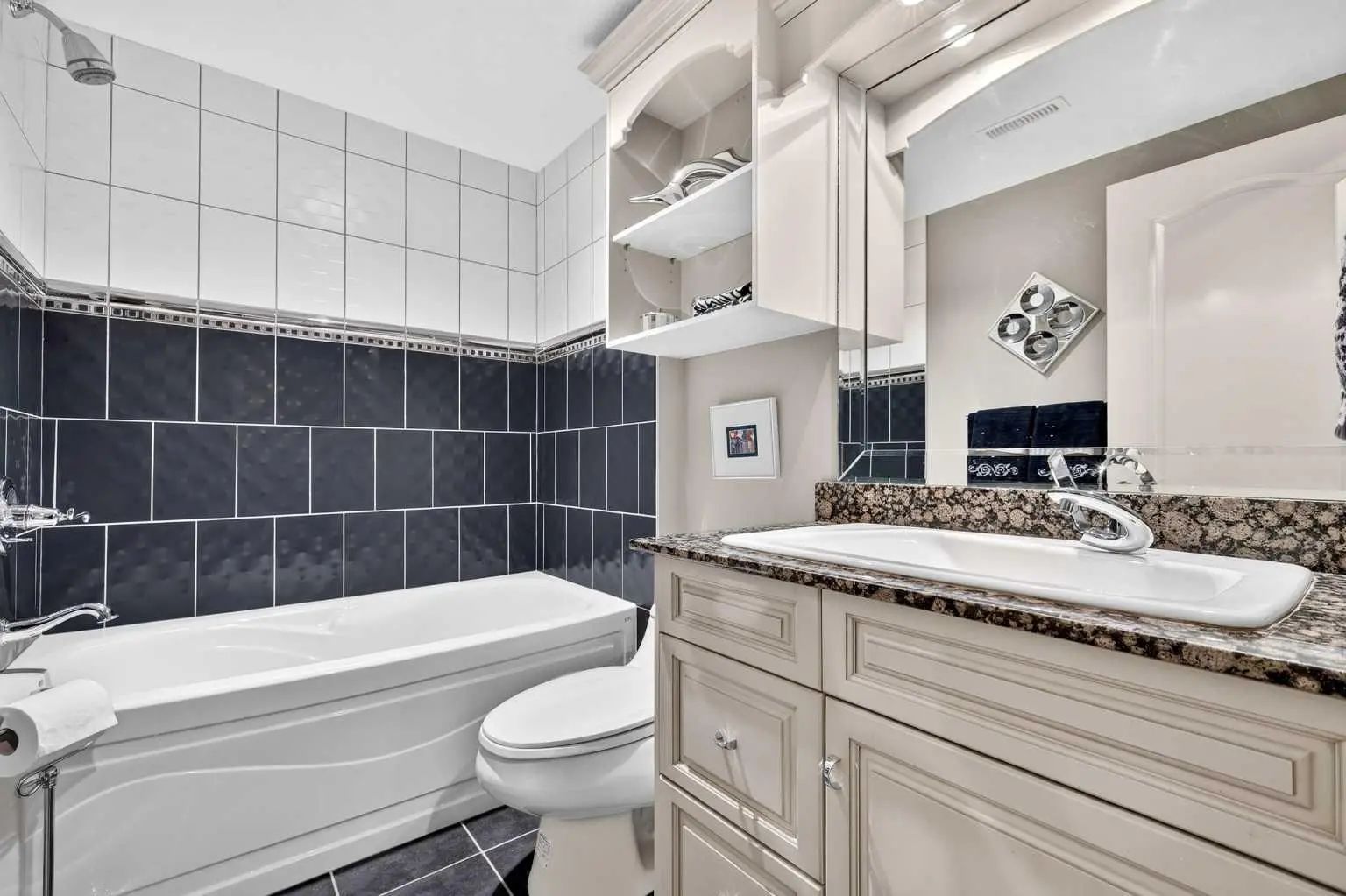 128 Heritage Lake Drive  Heritage Pointe Alberta T1S 4H7 NONE Home For Sale