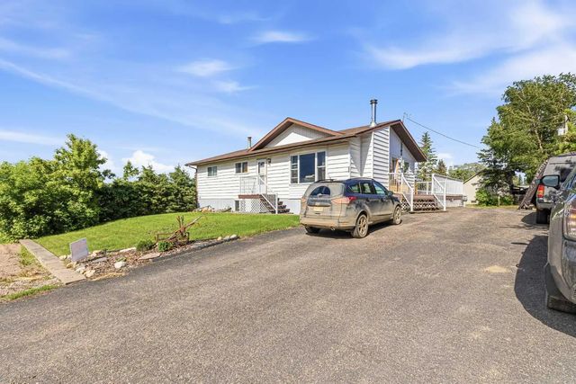 207 7 Avenue , Paradise Hill