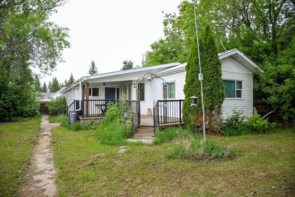 121 Alberta Street , Kingman