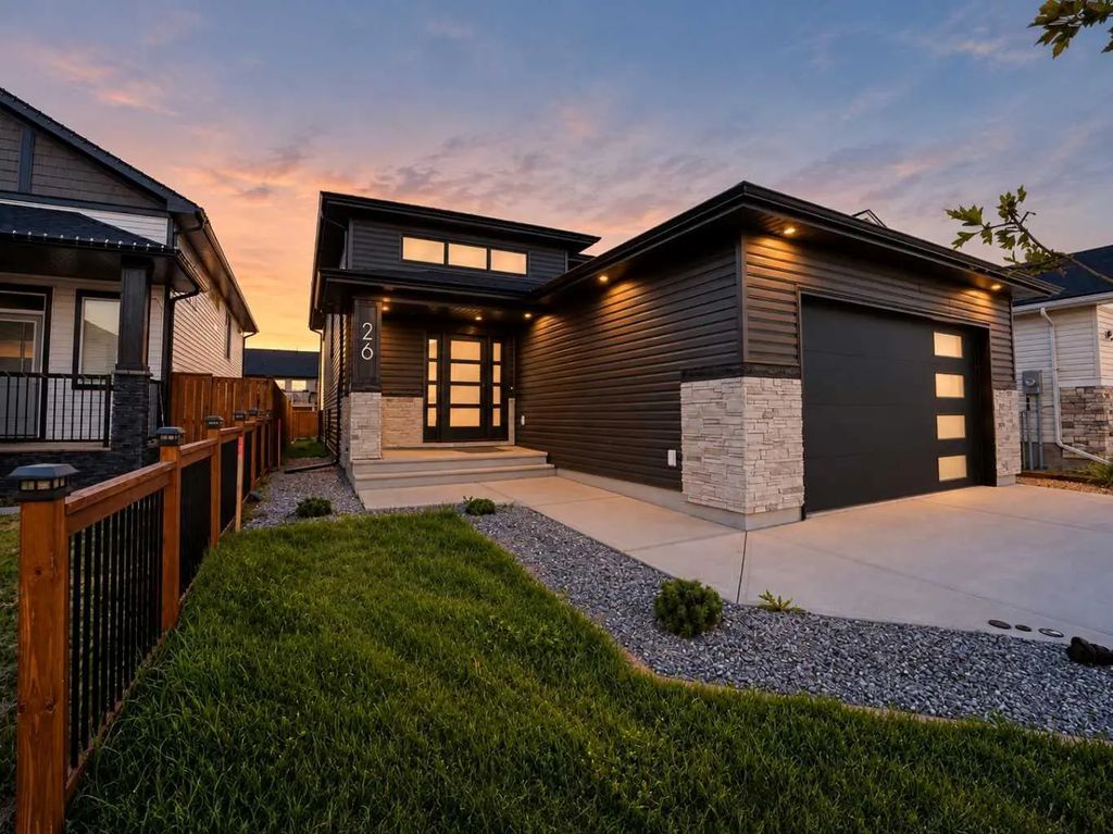 26 Rivergrove Run W, Lethbridge