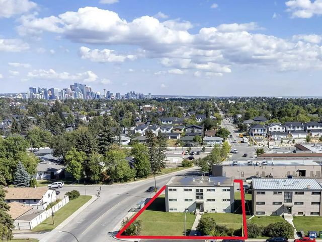 2705 38 Street Sw, Calgary