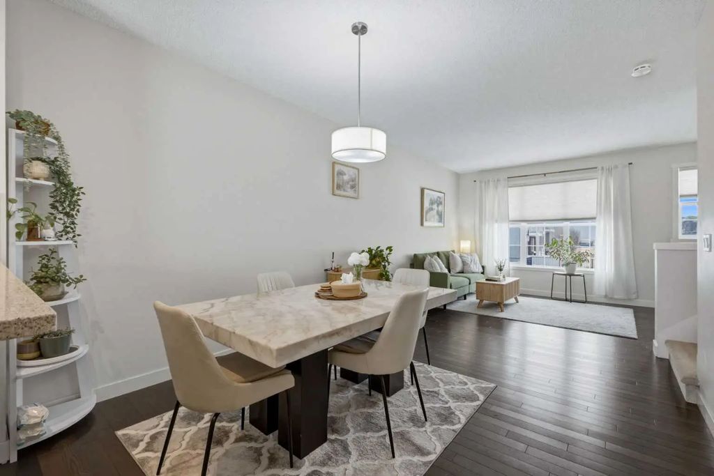 214 Nolanfield Villas Nw, Calgary