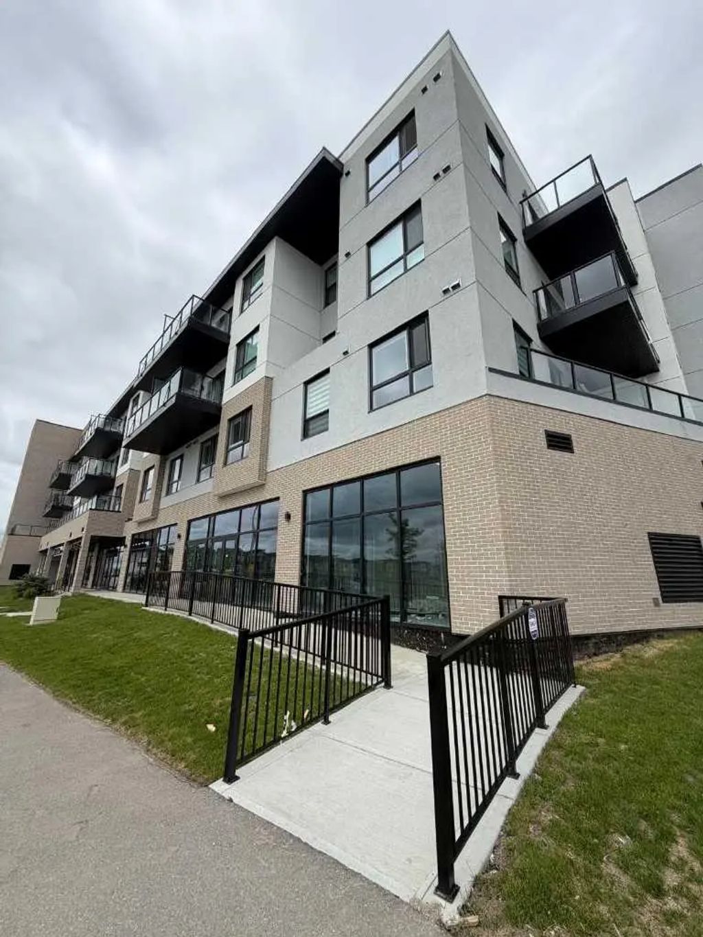 145 70 Saddlepeace Manor Ne, Calgary