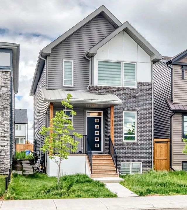 132 Setonstone Gardens Se, Calgary