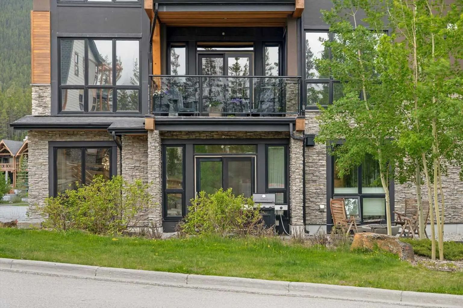 101 101a Stewart Creek Rise , Canmore – Residential Apartment Listing Photo 5