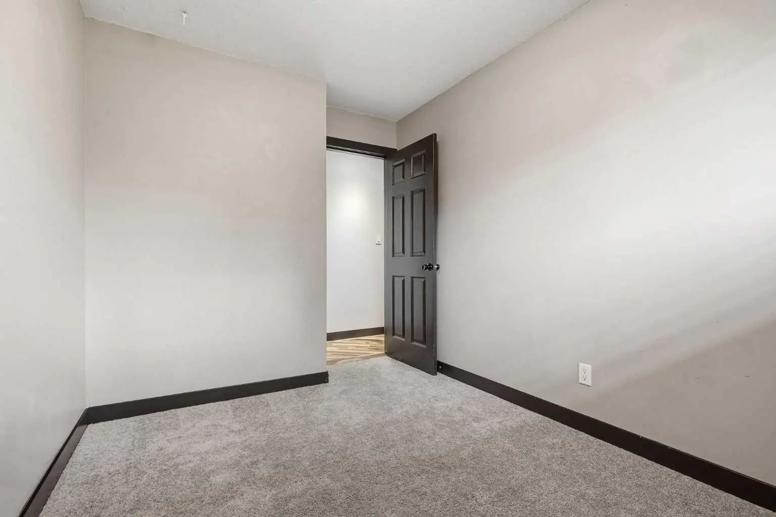 316 Canniff Place Southwest, Calgary – Residential Detached Listing Photo 29