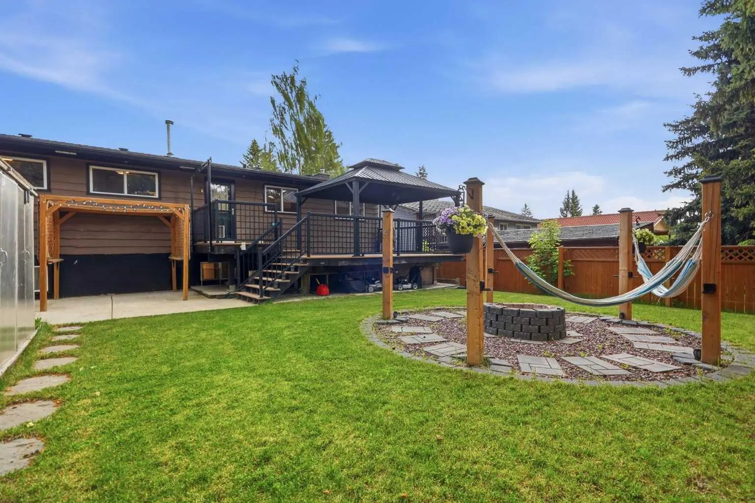 316 Canniff Place Southwest, Calgary – Residential Detached Listing Photo 47