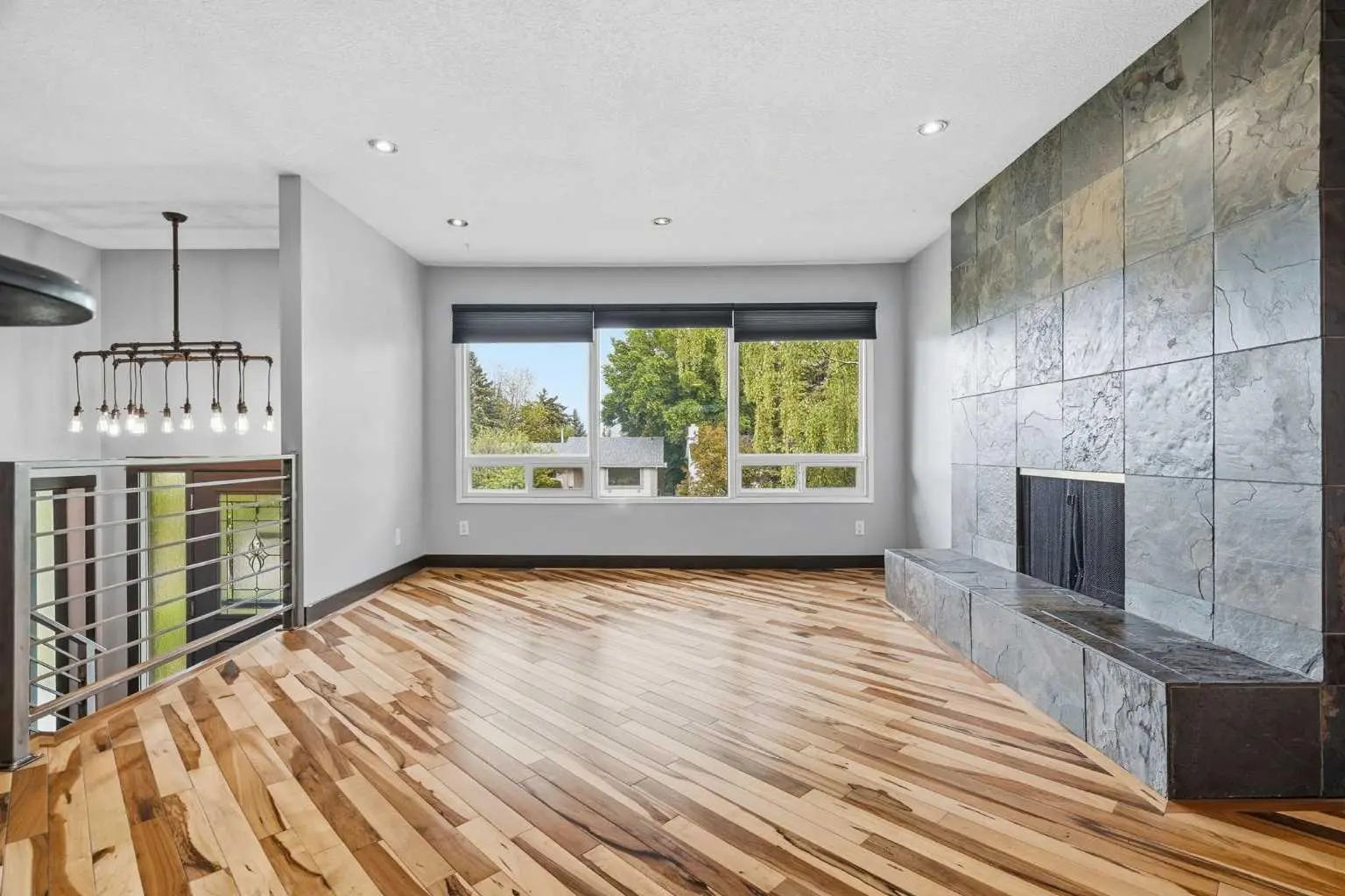 316 Canniff Place Southwest, Calgary – Residential Detached Listing Photo 9