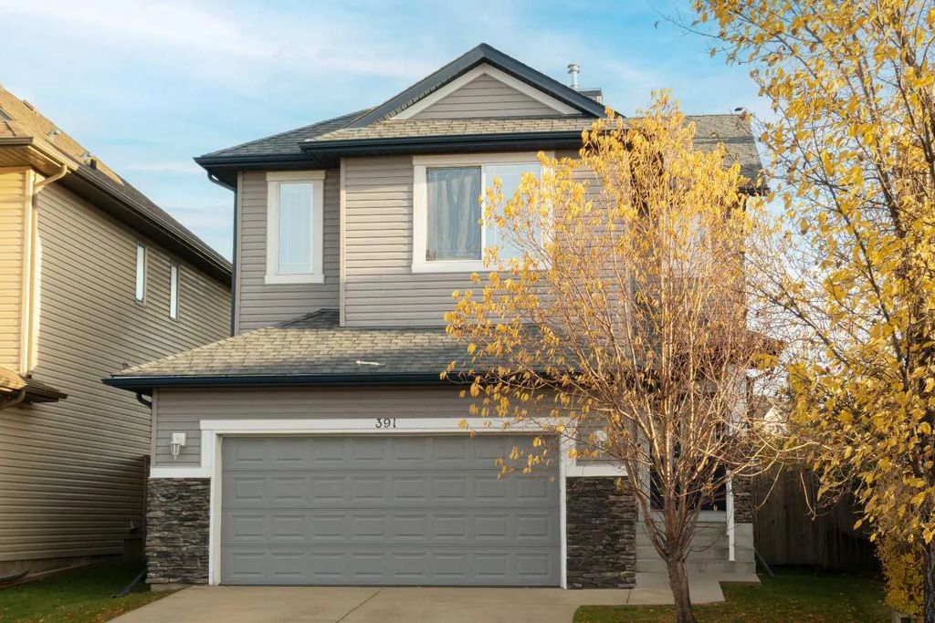 391 Cimarron Boulevard , Okotoks