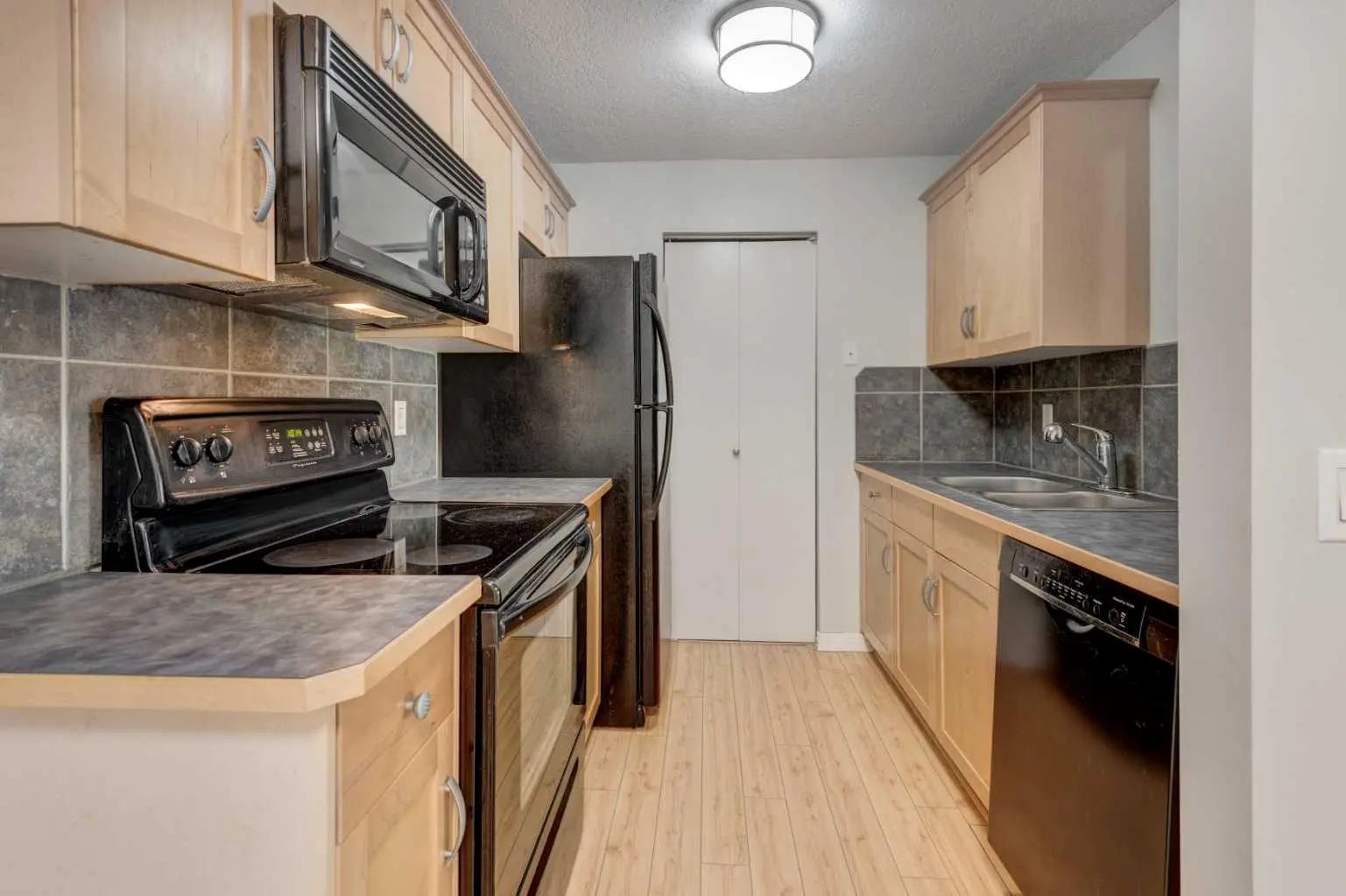 1212 13045 6 Street Southwest, Calgary – Residential Apartment Listing Photo 16