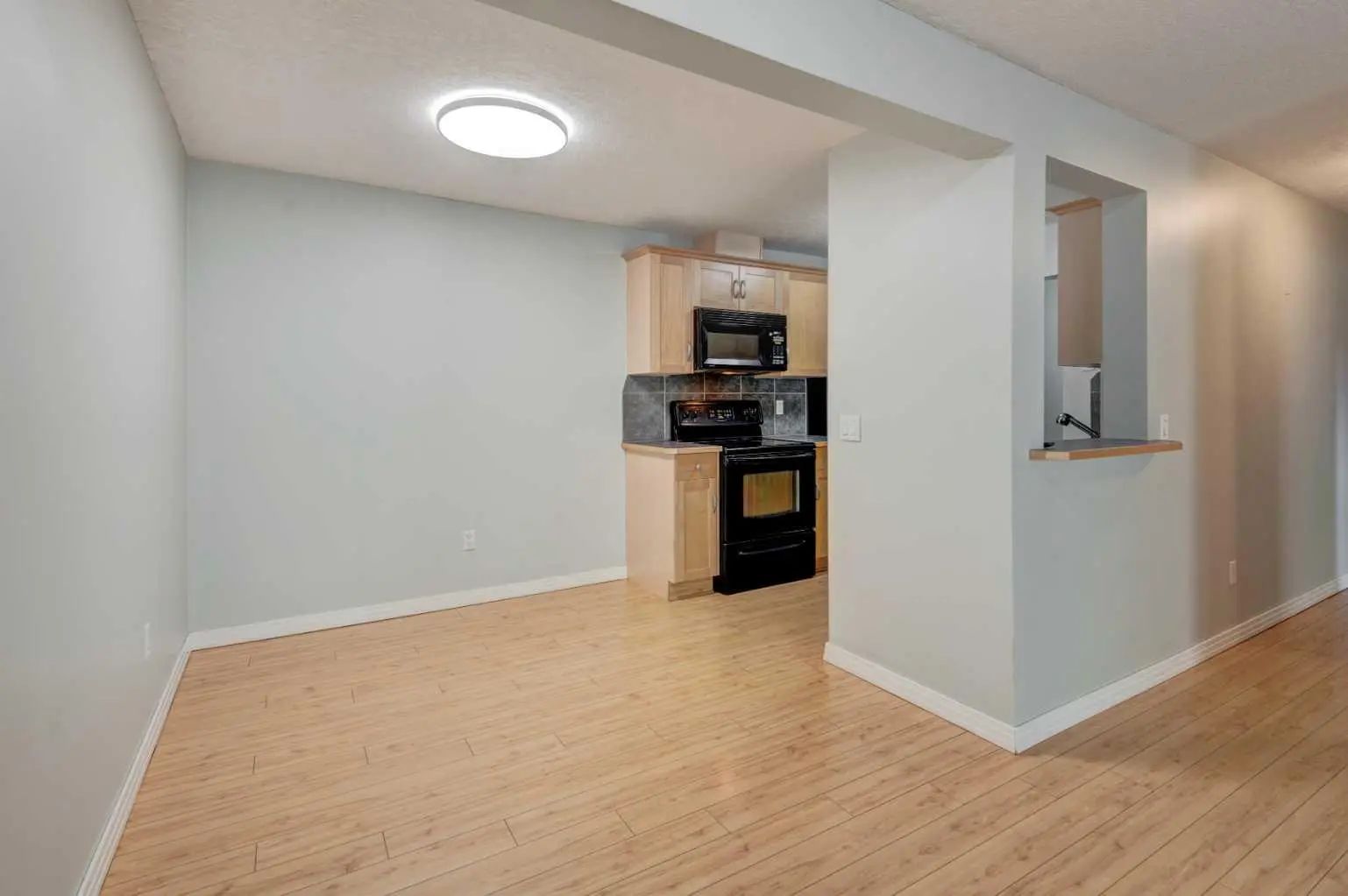 1212 13045 6 Street Southwest, Calgary – Residential Apartment Listing Photo 8